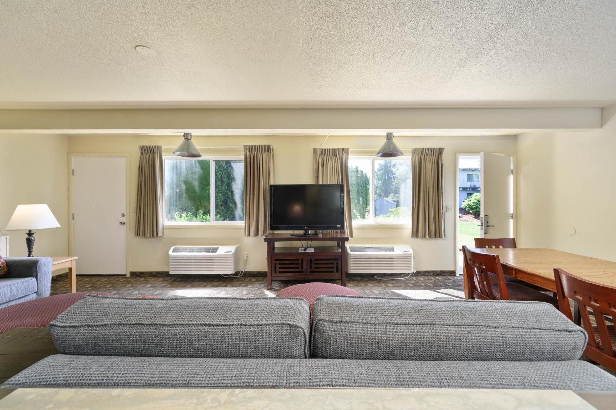 Cocusa Motel Burlington Bagian luar foto